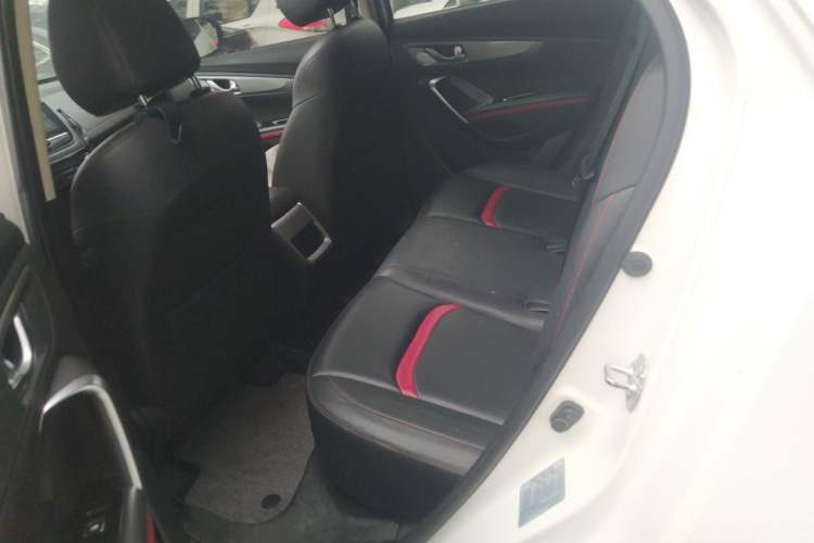 Used Changan CS55 2018 1.5T Automatic Colorful Edition China V Standard
