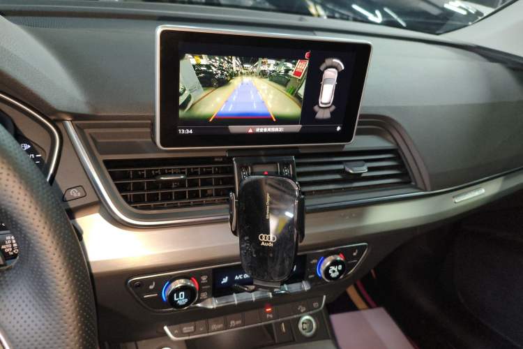 Used Audi Q5L 2020 Updated 40 TFSI Prestige Fashion Edition
