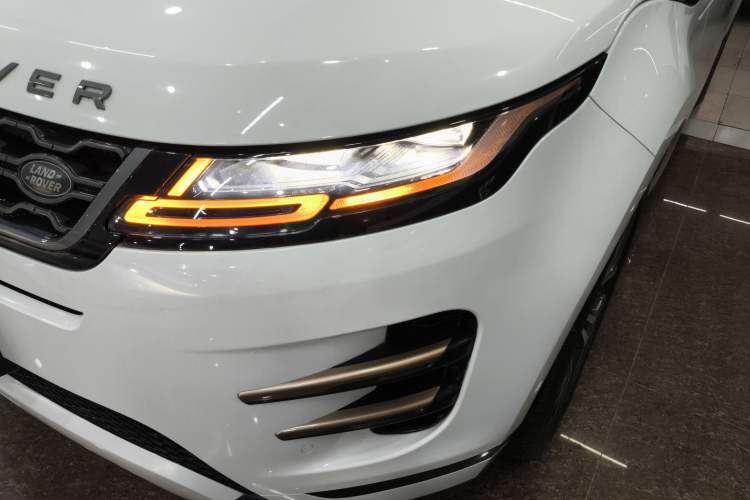 Used Land Rover Range Rover Evoque 2020 249 PS R-DYNAMIC SE Sport Technology Edition
