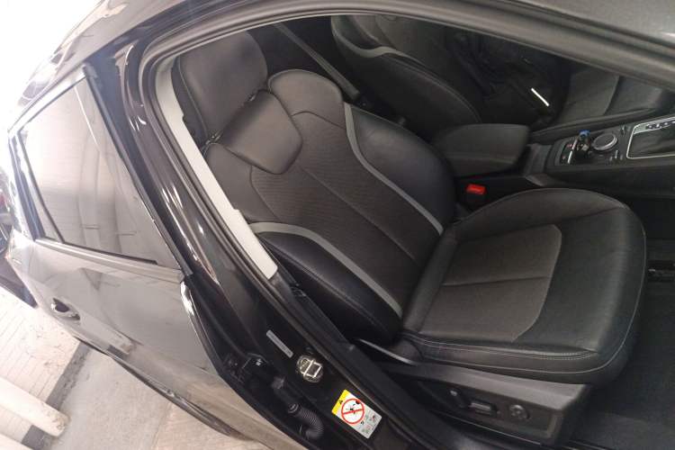 Used Audi Q2L 2020 35 TFSI Fashion Dynamic Model