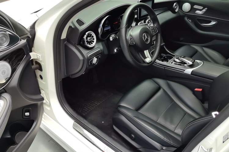 Used Mercedes-Benz C-Class 2015 C 200 L Sport Edition
