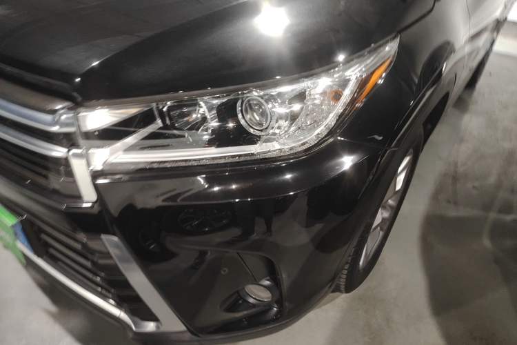 Used Toyota Highlander 2018 2.0T Four-Wheel Drive Prestige Version 7 Seats China VI Standard