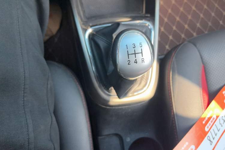 Used Changan CS15 2016 1.5L Manual Fashion Edition
