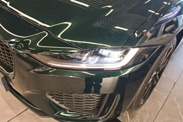 Used Jaguar XEL 2025 2.0T 250 PS R-DYNAMIC 90th Anniversary Edition