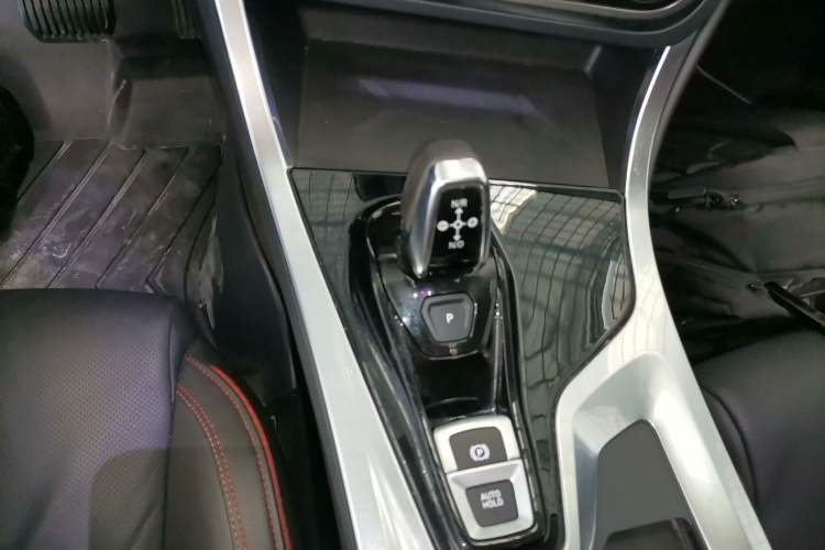 Used Lynk & Co 01 2019 2.0T Two-Wheel Drive Zhaopu Version China VI Standard
