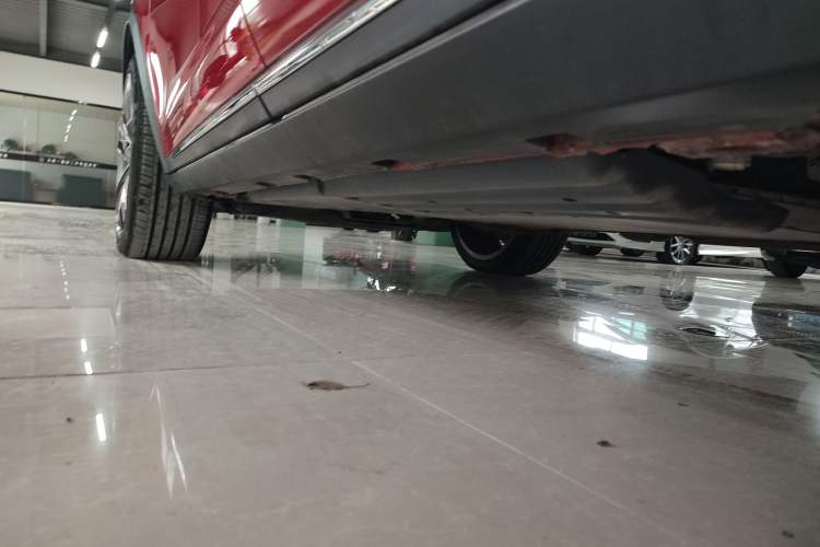 Used BYD Tang New Energy 2018 DM 2.0T All-Wheel Drive Smart Connect Genesis Edition 7 Seats China V Emission Standard