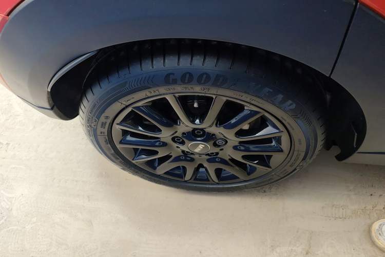 Used  MINI 2018 1.5T COOPER Classic Edition Five-Door Version