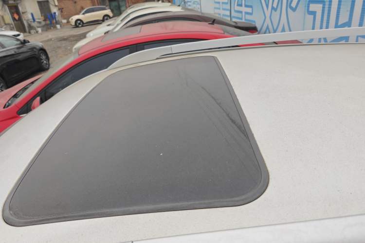 Used  Refine S3 2017 1.5L Manual Luxury Smart Model
