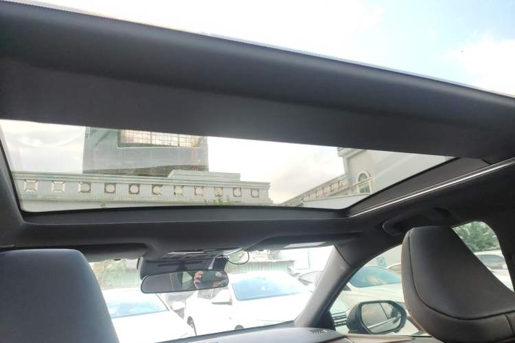 Used Toyota Avalon 2024 2.0L Luxury Edition
