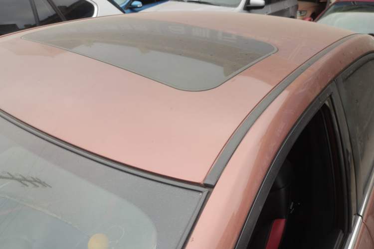 Used Venucia D60 2018 1.6L CVT Smart Connect Elite Edition
