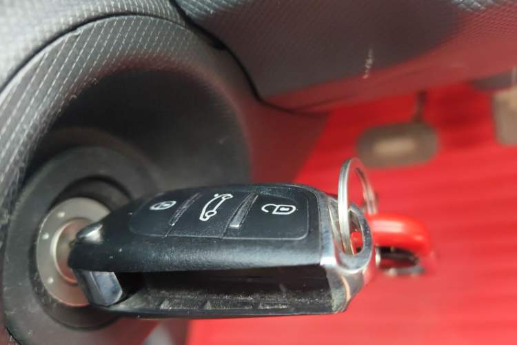 Used Wuling Hongguang MINIEV 2022 Macaron Premium Model – Lithium Ternary Battery
