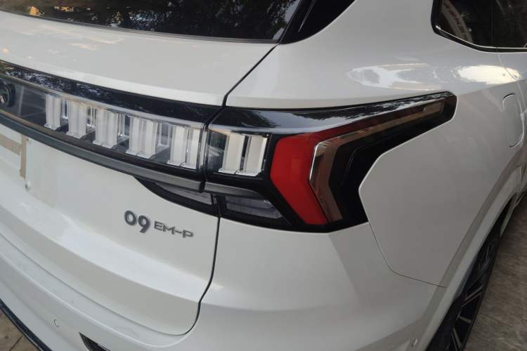 Used Lynk & Co 09 EM-P 2023 2.0TD EM-P Long-Range Version PM Six-Seater
