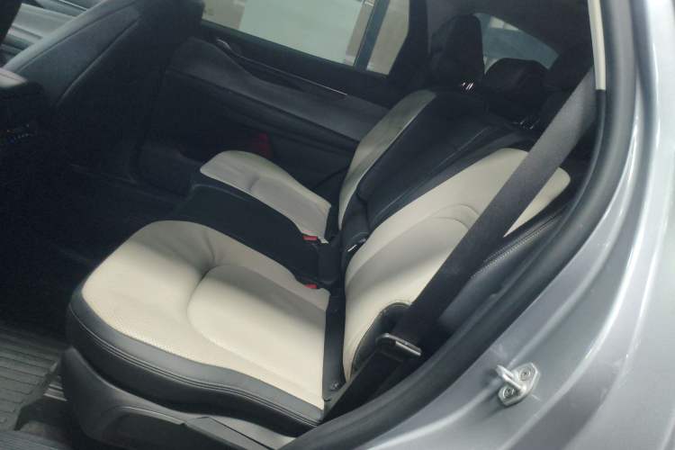 Used Ford Edge 2023 Ford Explorer L 2.0T EcoBoost Two-Wheel Drive 5-Seater Fashion Edition