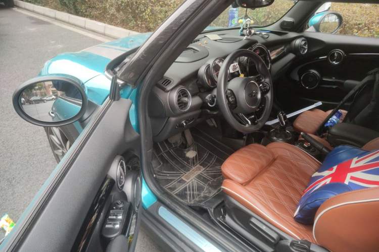 Used  MINI 2018 1.5T COOPER CABRIO Artist