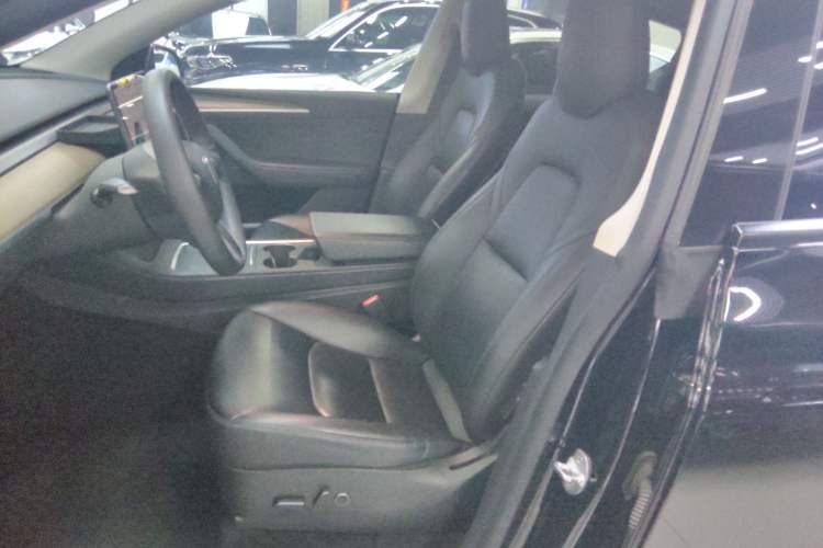 Used Tesla Model Y 2021 Standard Range Rear-Wheel Drive Version