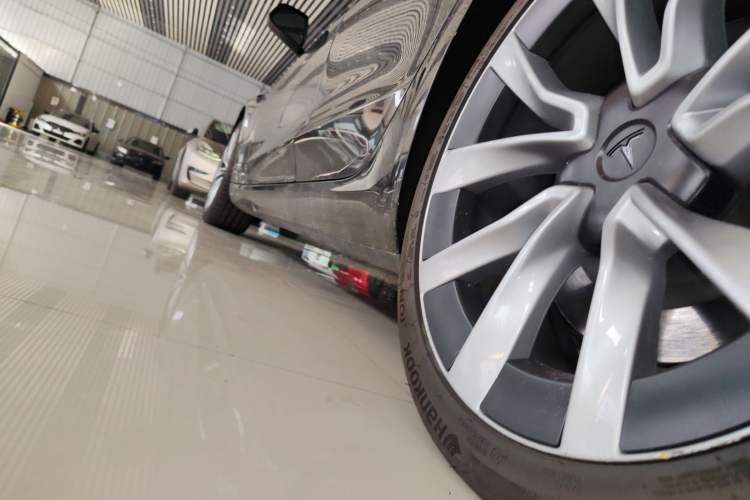 Used Tesla Model 3 2023 Long-Range All-Wheel-Drive Version
