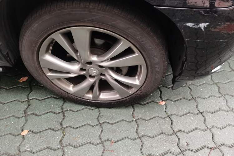 Used Infiniti JX 2013 JX35 Two-Wheel-Drive Excellence Edition