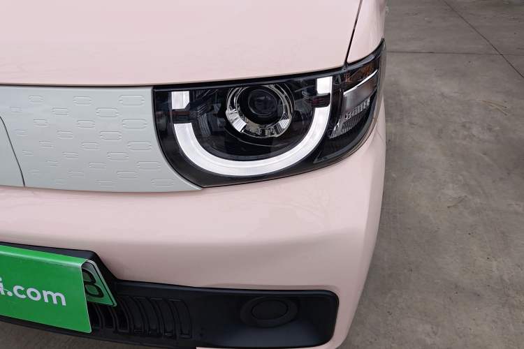 Used Chery QQ Ice Cream 2022 170km Sundae Phosphate Lithium-Ion
