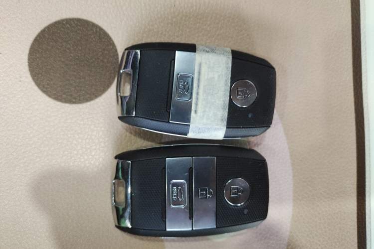 Used Kia KX Cross 2017 1.4L AT GLS