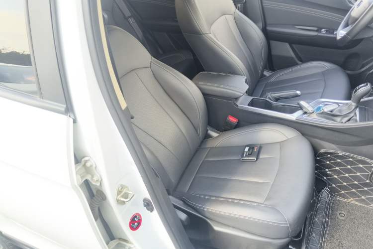 Used Geely Auto Vision X3 2019 Upgraded Model 1.5L CVT Prestige Version
