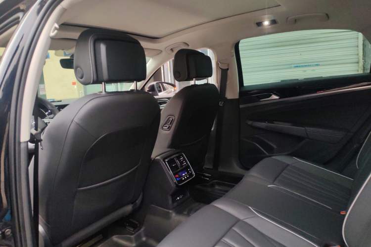 Used Volkswagen Passat 2024 330TSI Elite Edition
