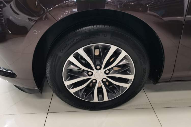 Used Buick GL8 2022 ES Landtrek 653T Luxury Edition
