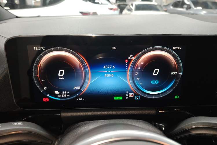 Used Mercedes-Benz EQA 2023 EQA 260