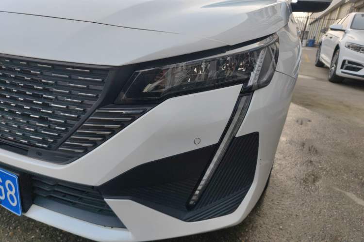 Used Peugeot 408 2022 1.6T Light-Chasing Edition