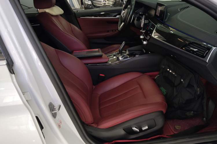 Used BMW 5 Series 2020 530Li Leading Model M Sport Package