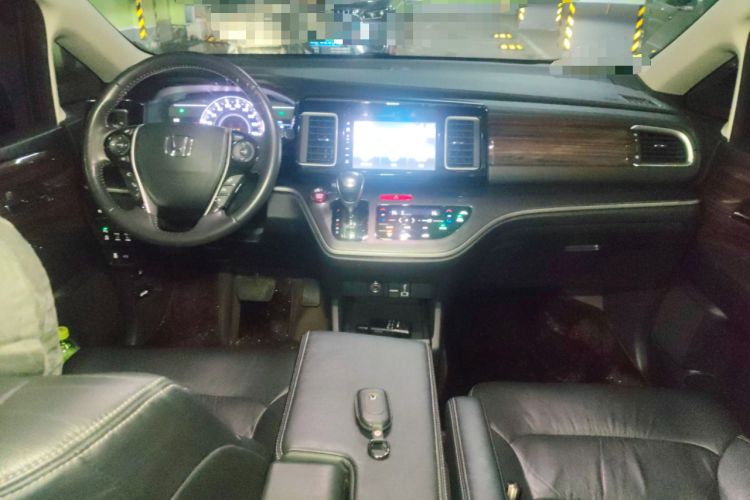 Used Honda Elysion 2016 2.4L Luxury Edition
