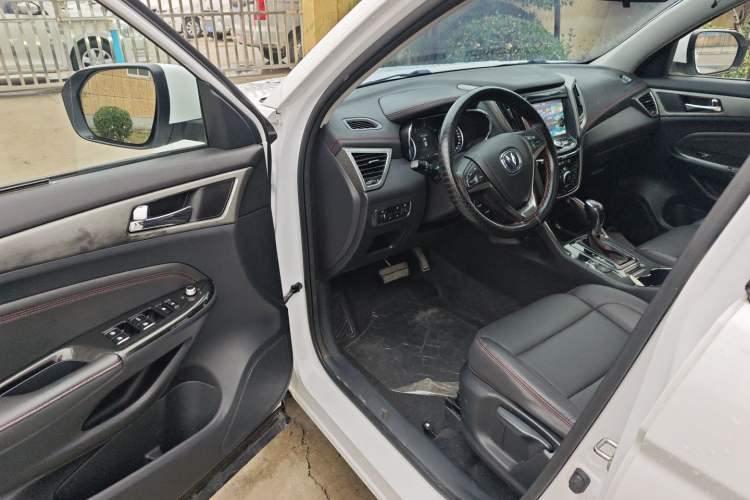 Used Changan CS75 2017 Shangkui Edition 1.5T Automatic Fengyue Model
