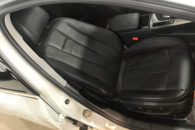 Used Audi A4L 2019 40 TFSI Fashion Edition China VI Emission Standard