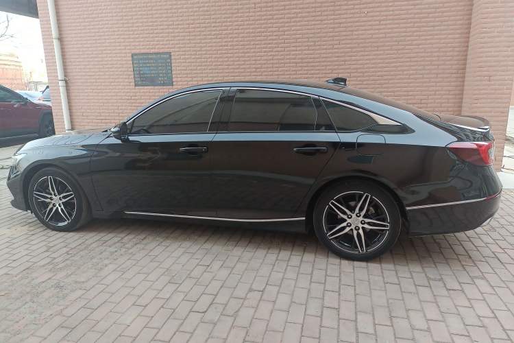 Used Honda Accord 2022 260TURBO Phantom Night · Prestige Edition
