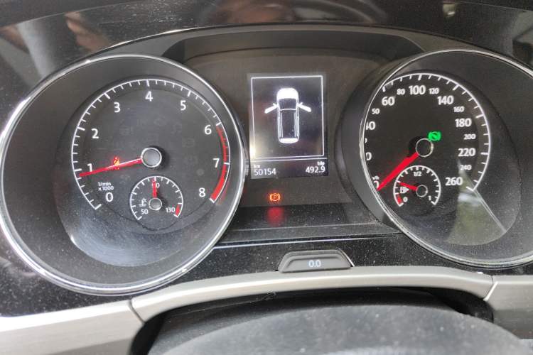 Used Volkswagen Touran 2018 Volkswagen Touran L 280TSI DSG Boundary Edition 7 Seats China VI Standard
