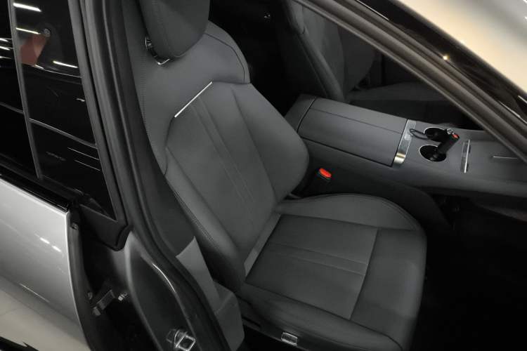 Used  YU7 2025 Ultra-Long Range Rear-Wheel Drive Version
