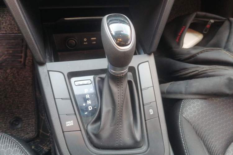 Used Hyundai Elantra 2018 1.4T Dual-Clutch Xuan Dong · Dynamic Edition
