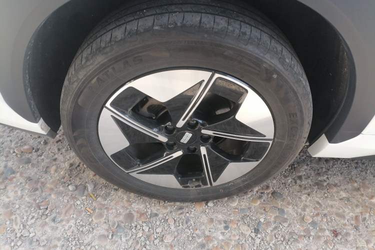 Used  E5 2024 530 km Exploration+ Version