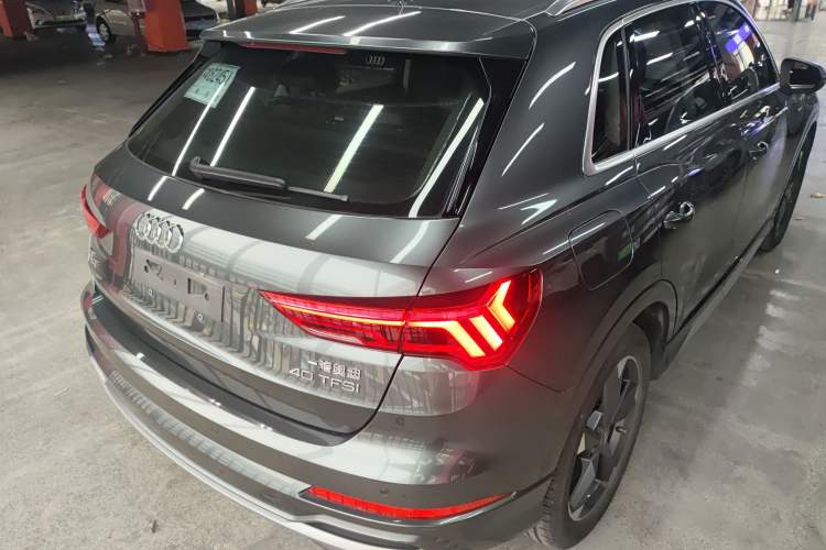 Used Audi Q3 2019 40 TFSI Fashion Dynamic Model
