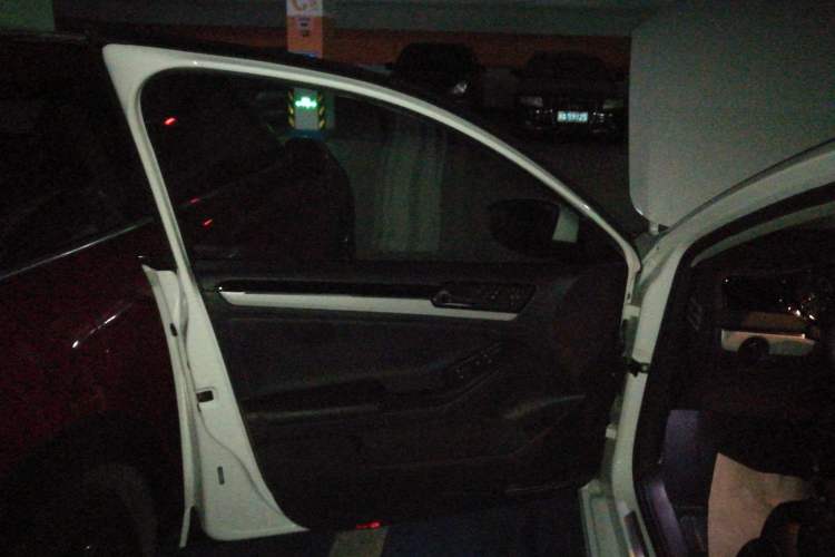 Used Volkswagen Sagitar 2016 230TSI 25th Anniversary Edition
