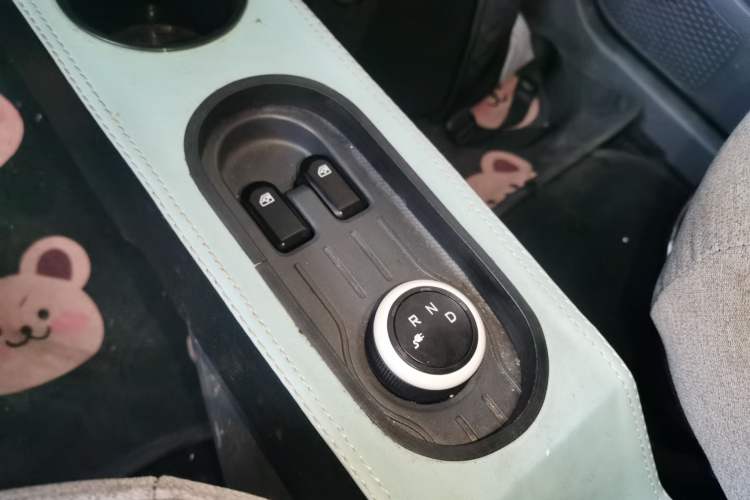 Used Wuling Hongguang MINIEV 2021 Macaron Premium Model – Lithium-NMC
