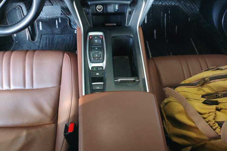 Used Honda Inspire 2019 Rui·Hybrid 2.0L Jing Shang Edition China VI
