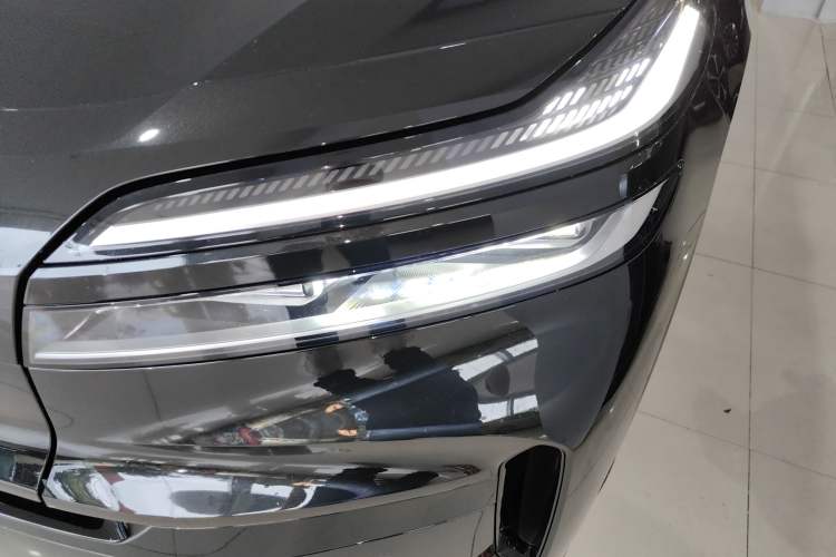 Used ONVO Luxeed L90 2025 Model—Ultra Seven-Seater Version