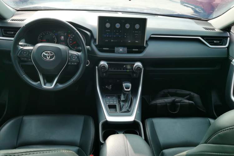 Used Toyota Wildlander 2022 2.0L CVT 4x4 Luxury PLUS Edition