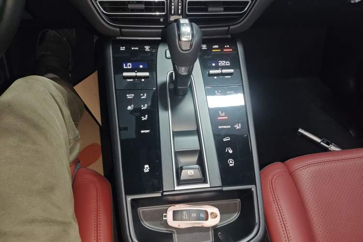 Used Porsche Macan 2022 Macan 2.0T