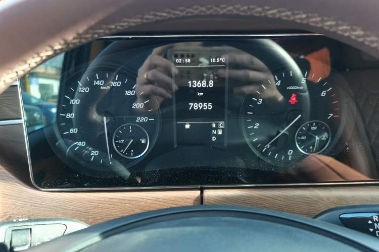 Used Mercedes-Benz Vito 2021 2.0T Elite Version 7 Seats
