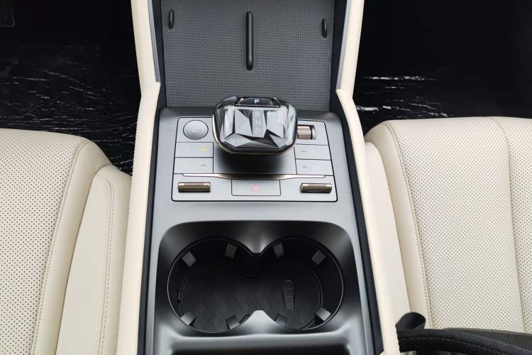 Used BYD Qin L 2024 DM-i 120KM Beyond Model
