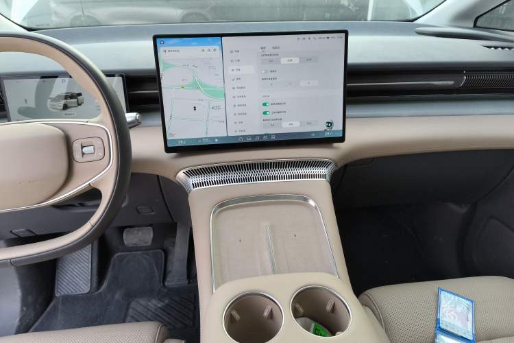 Used XPeng X9 2025 740 Ultra-Long Range Max