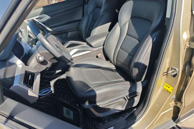 Used Geely Auto Emgrand X7 Sport 2016 2.0L Manual Smart Connect Version
