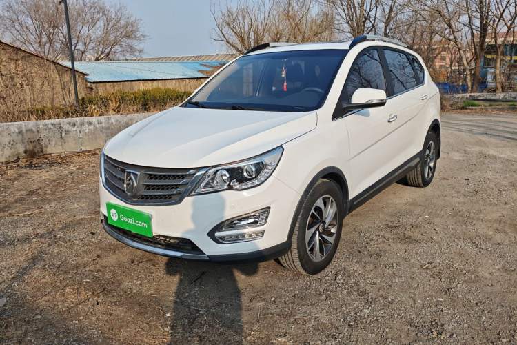 Used Baojun 560 2015 1.8L manual luxury version