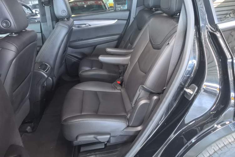 Used Cadillac XT6 2021 28T Six-Seater Four-Wheel-Drive Fashion Edition
